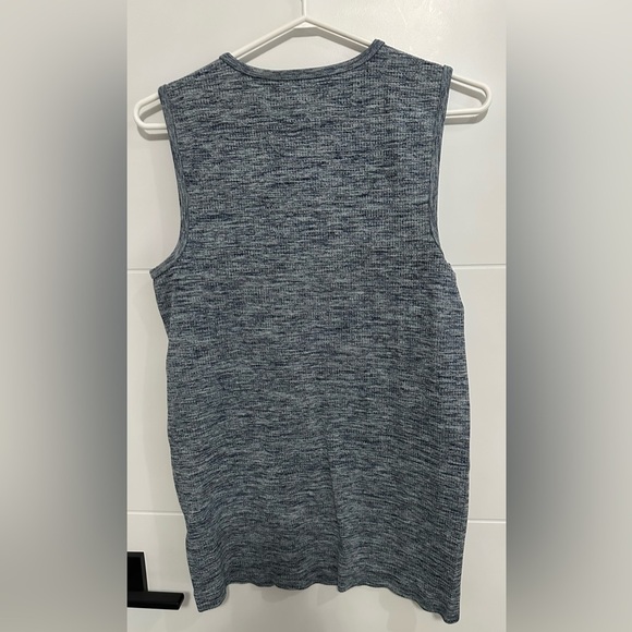 Athleta: Women’s Tank Top- Sizs XL - Picture 2 of 3